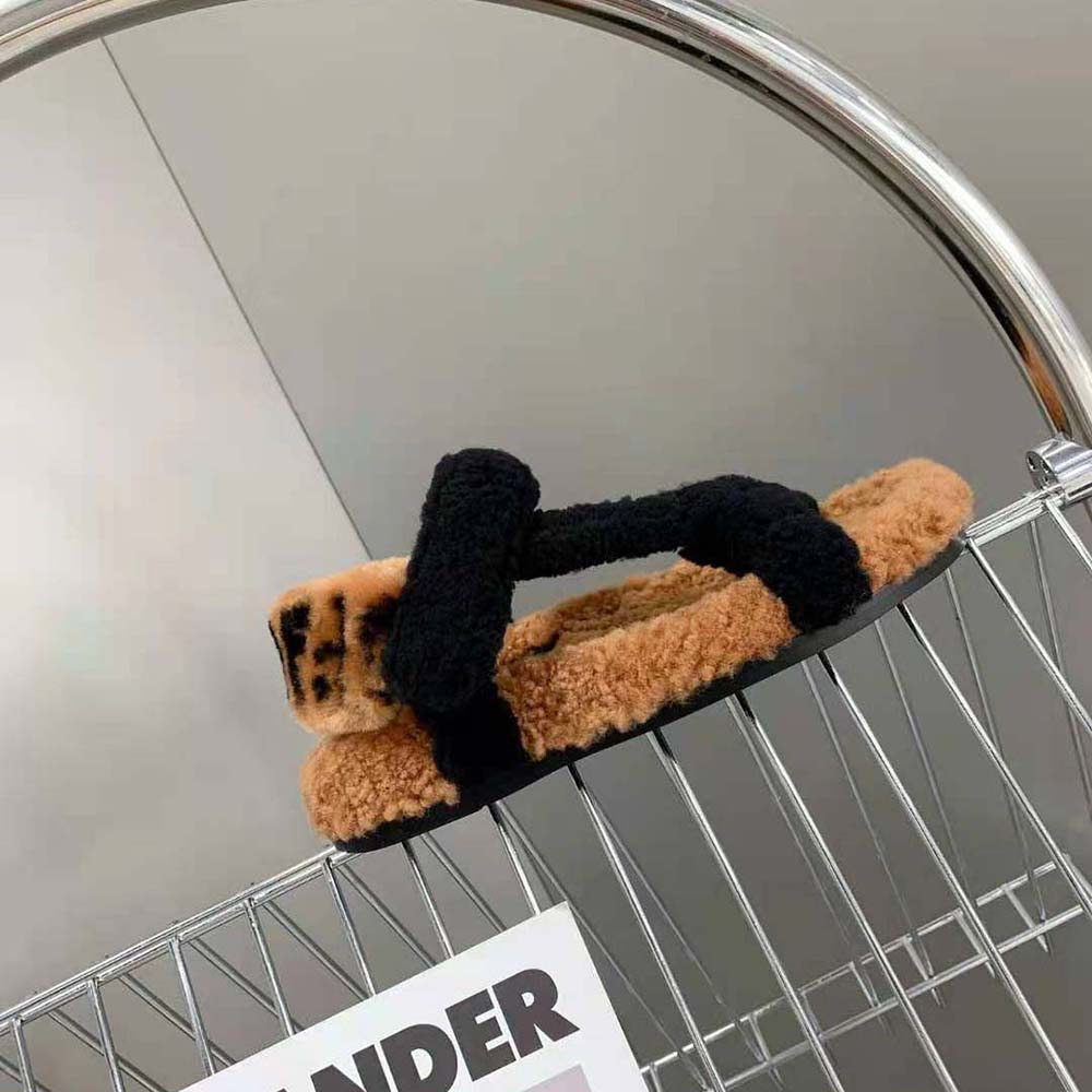 Fendi Women Feel Black Sheepskin Sandals