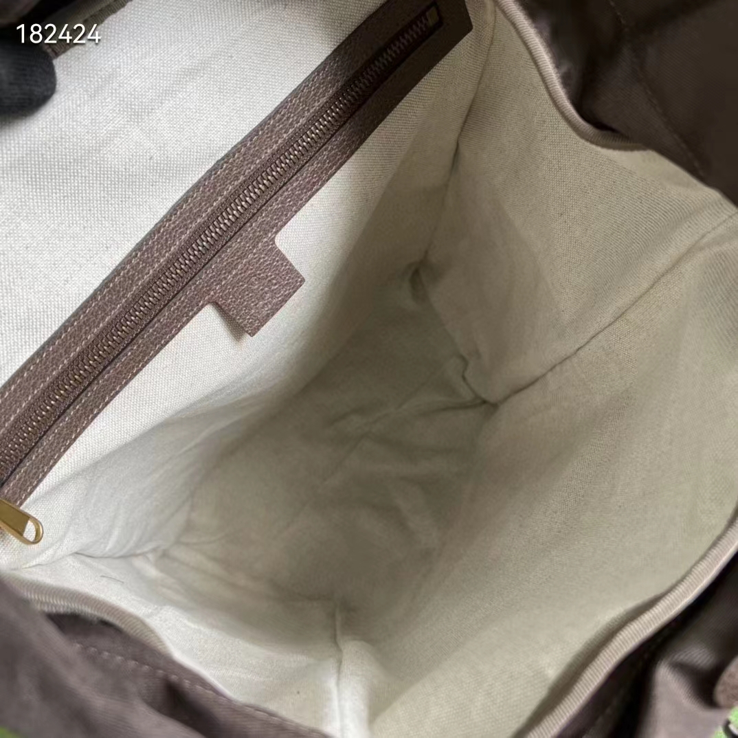 Gucci Unisex Cat Print Skateboard Backpack Beige Ebony GG Supreme Canvas