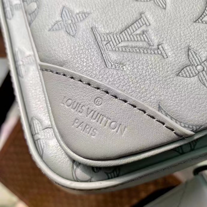 Louis Vuitton LV Unisex Trio Messenger Anthracite Gray Calf Leather Cowhide