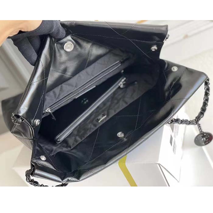 Chanel Women 22 Handbag Black Calfskin Black-Tone Metal