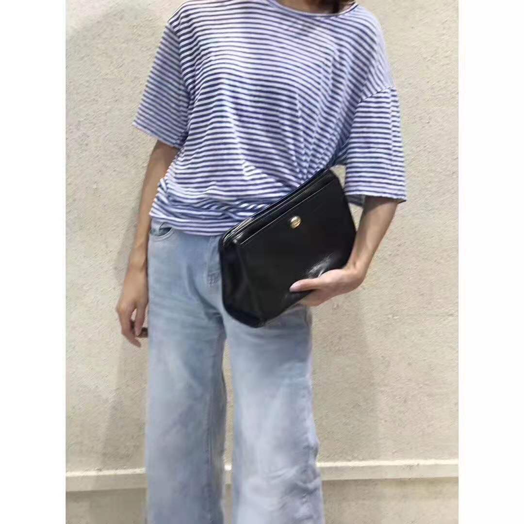 Gucci GG Men Pouch with Interlocking G in Black Soft Leather