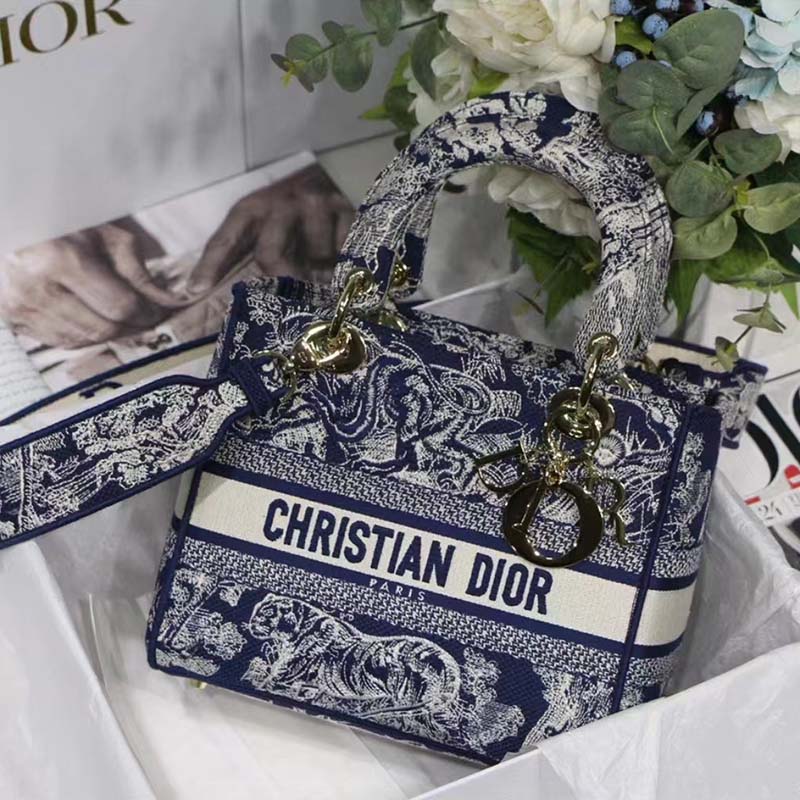 Dior Women CD Medium Lady D-Lite Bag Blue Toile De Jouy Reverse Embroidery