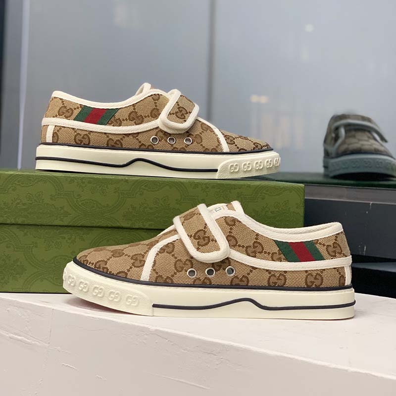 Gucci Unisex Tennis 1977 Sneaker Beige Ebony Jumbo GG Canvas Low 3 Cm Heel