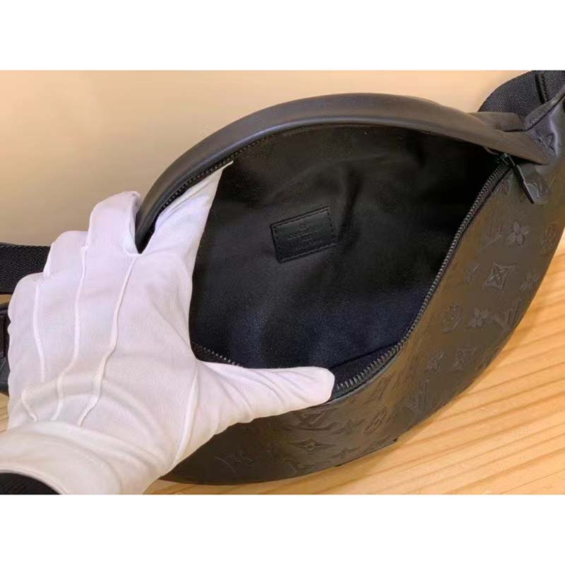 Louis Vuitton LV Unisex Discovery Bumbag PM Monogram Shadow Calf Cowhide Leather