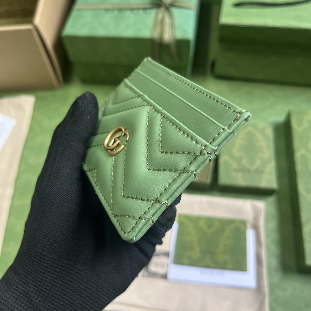 Gucci Unisex GG Marmont Matelassé Card Case Sage Green Chevron Leather