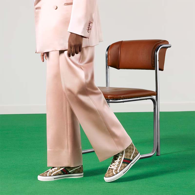 Gucci Unisex Tennis 1977 High Top Sneaker Brown Rubber Sole Flat 2 Cm Heel