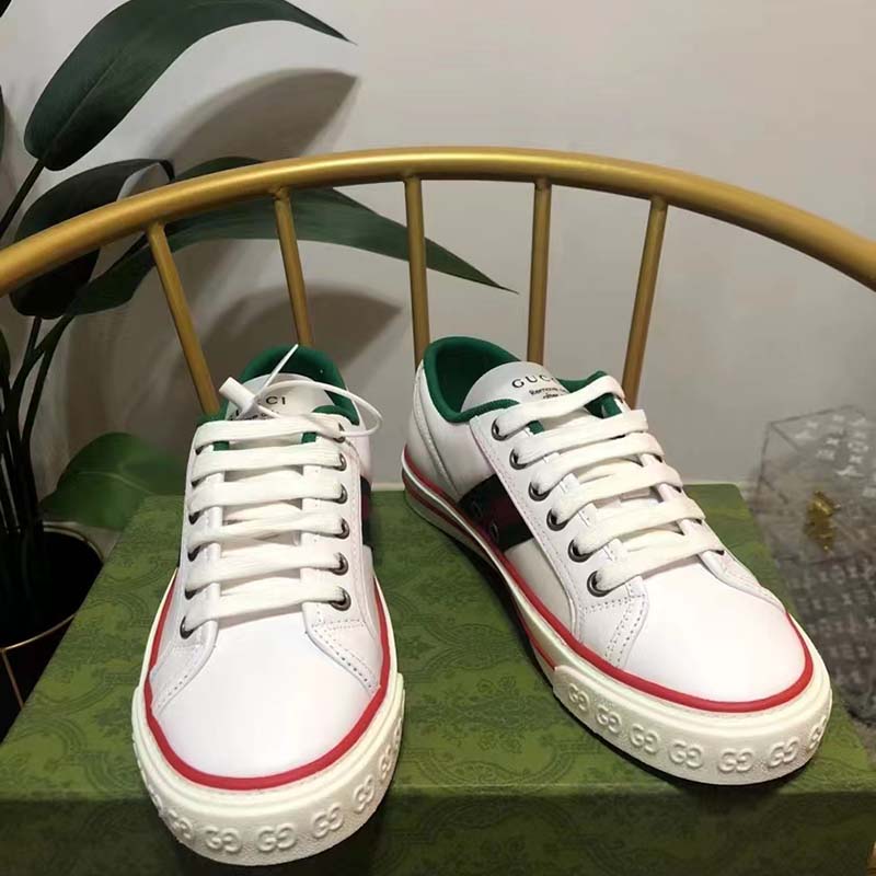 Gucci Unisex Gucci Tennis 1977 Sneaker White Leather Green Red Web Flat