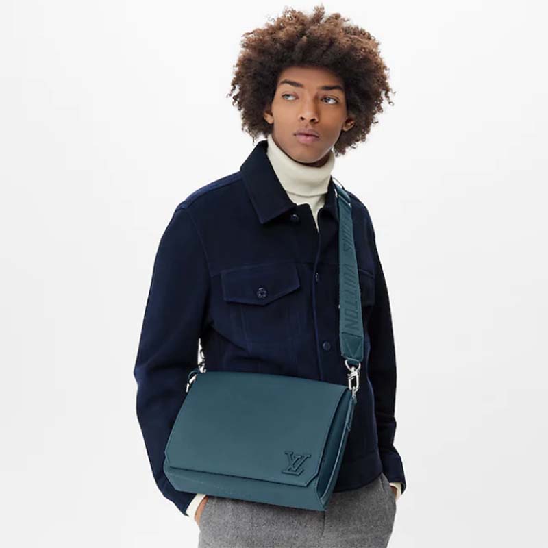 Louis Vuitton LV Unisex New Messenger Blue Aerogram Cowhide Leather Textile Lining
