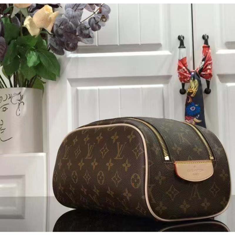 Louis Vuitton LV Unisex Dopp Kit Toilet Pouch Brown Monogram Coated Canvas