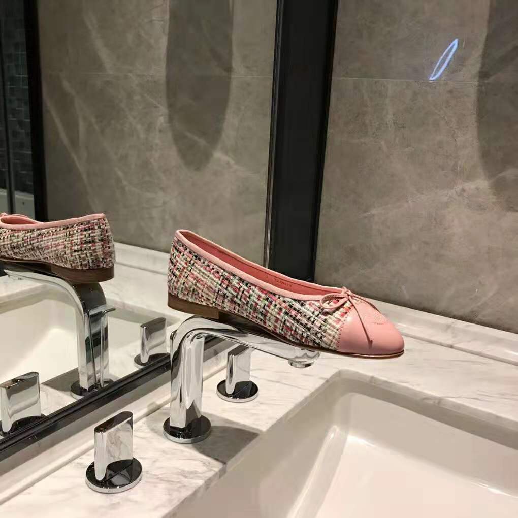 Chanel Women Ballerinas in Tweed Fabrics-Pink