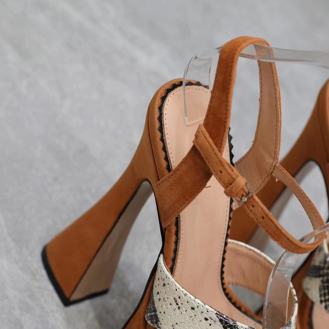 Gucci Women GG Interlocking G Studs Sandal Python Print Leather Camel Suede 15 Cm Heel