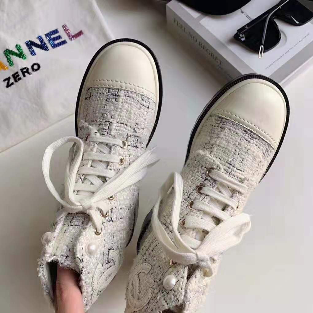 Chanel Women Ankle Boots in Tweed & Calfskin 3.6 cm Heel-Beige