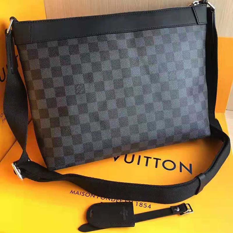 Louis Vuitton LV Men Mick PM Bag in Damier Graphite Canvas-Grey