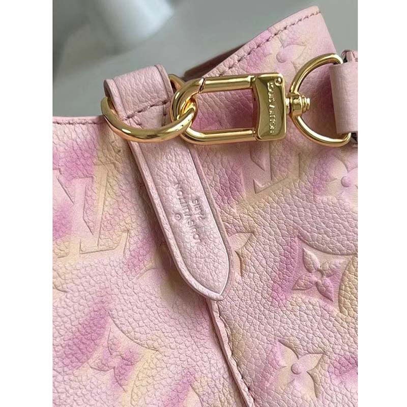 Louis Vuitton LV Women NéoNoé Bucket Bag Pink Sprayed Embossed Grained Cowhide
