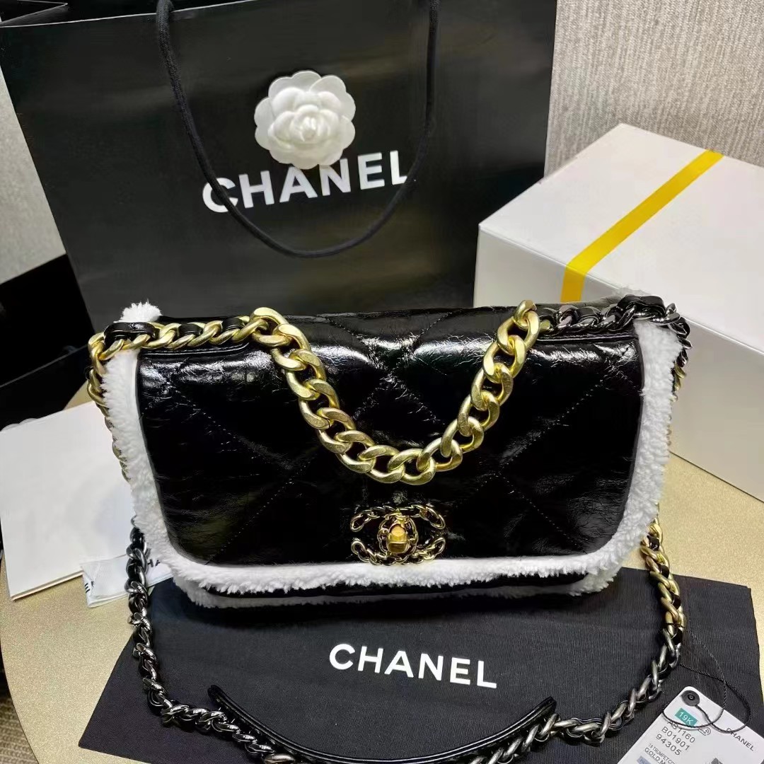 Chanel Women CC Large Flap Bag Gold-Silver-Tone Metal Calfskin Leather Black
