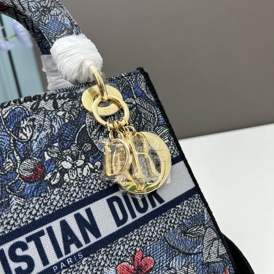 Dior Women CD Medium Lady D-Lite Bag Denim Multicolor Dior Jardin Magique Embroidery