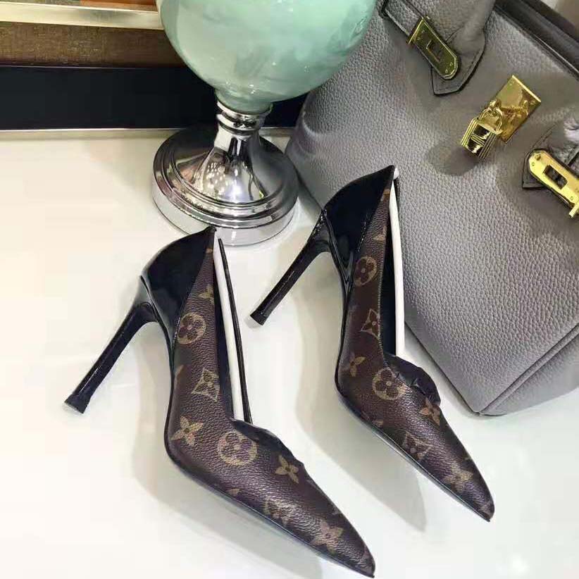 Louis Vuitton LV Women Chérie Pump in Patent Monogram Canvas and Patent Calf Leather