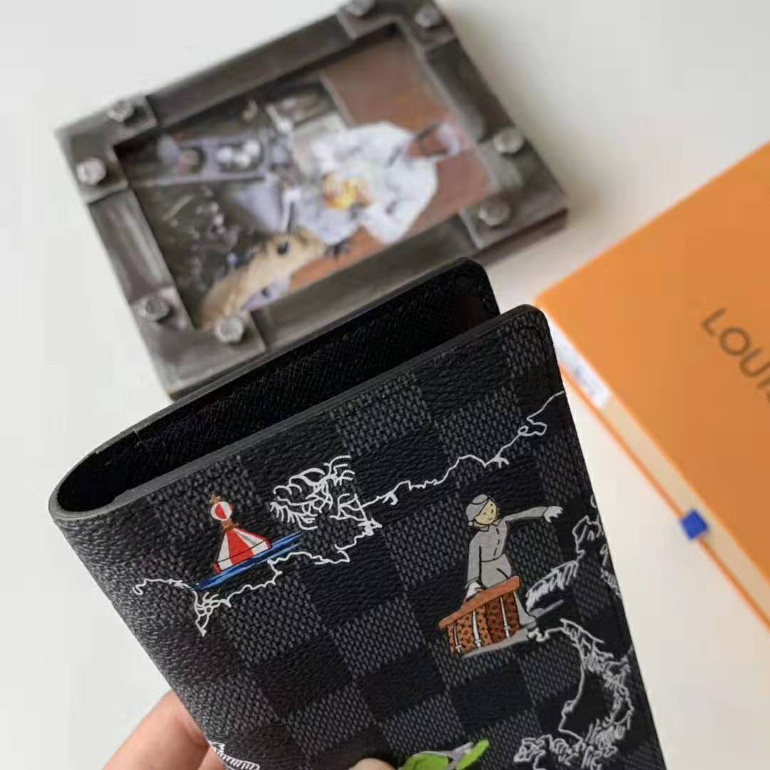 Louis Vuitton LV Unisex Brazza Wallet in Damier Graphite Canvas