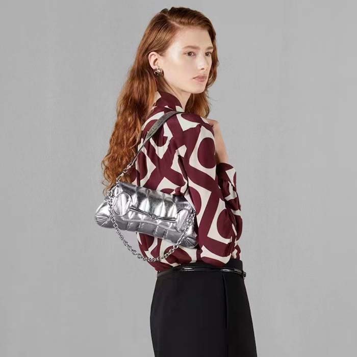 Gucci Women GG Horsebit Chain Small Shoulder Bag Silver Metallic Quilted Leather Maxi Horsebit
