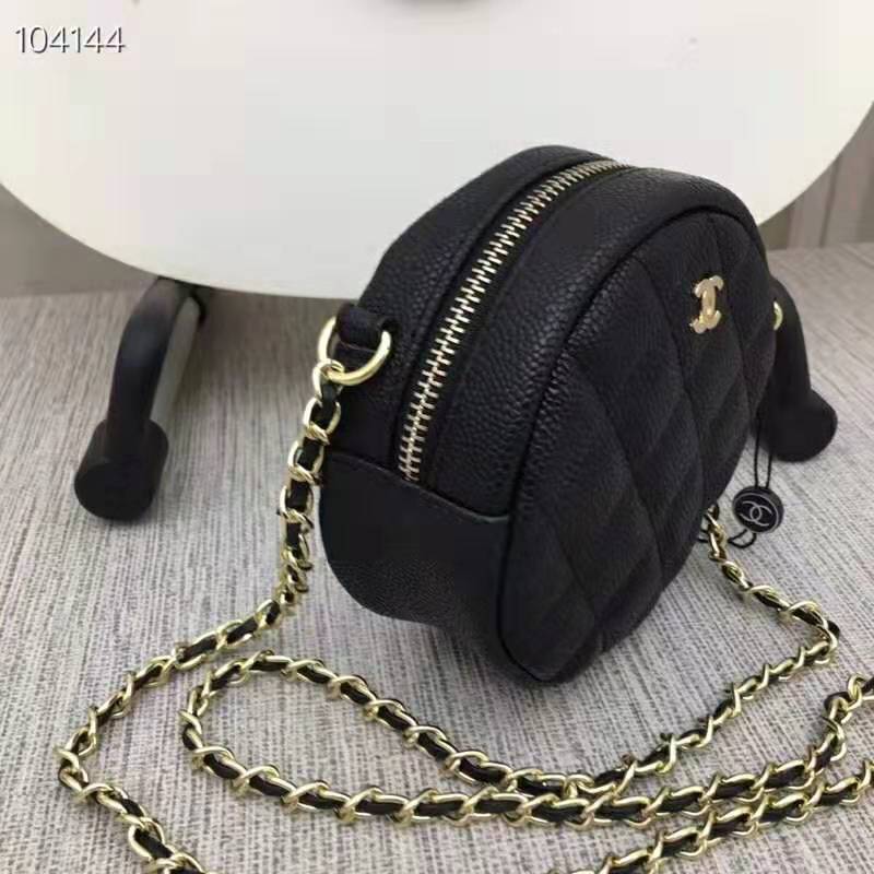 Chanel Women Classic Clutch with Chain in Grained Calfskin Leather-Black