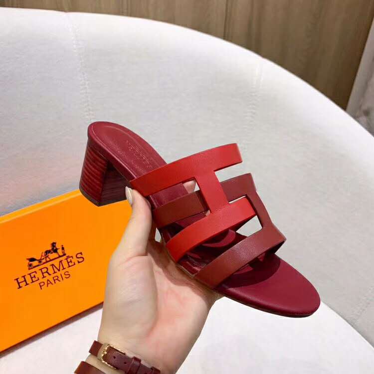 Hermes Women Amica Sandal Calfskin Two Intertwined Initials Straight Cut Edges-Red
