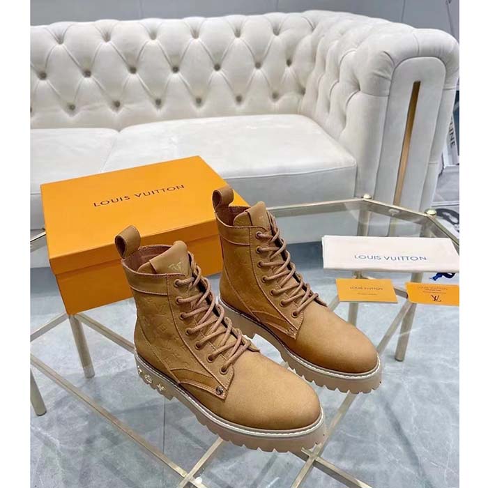 Louis Vuitton Unisex LV Ranger Boat Shoe Beige Mini Monogram-Embossed Nubuck Leather