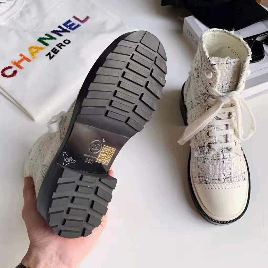 Chanel Women Ankle Boots in Tweed & Calfskin 3.6 cm Heel-Beige