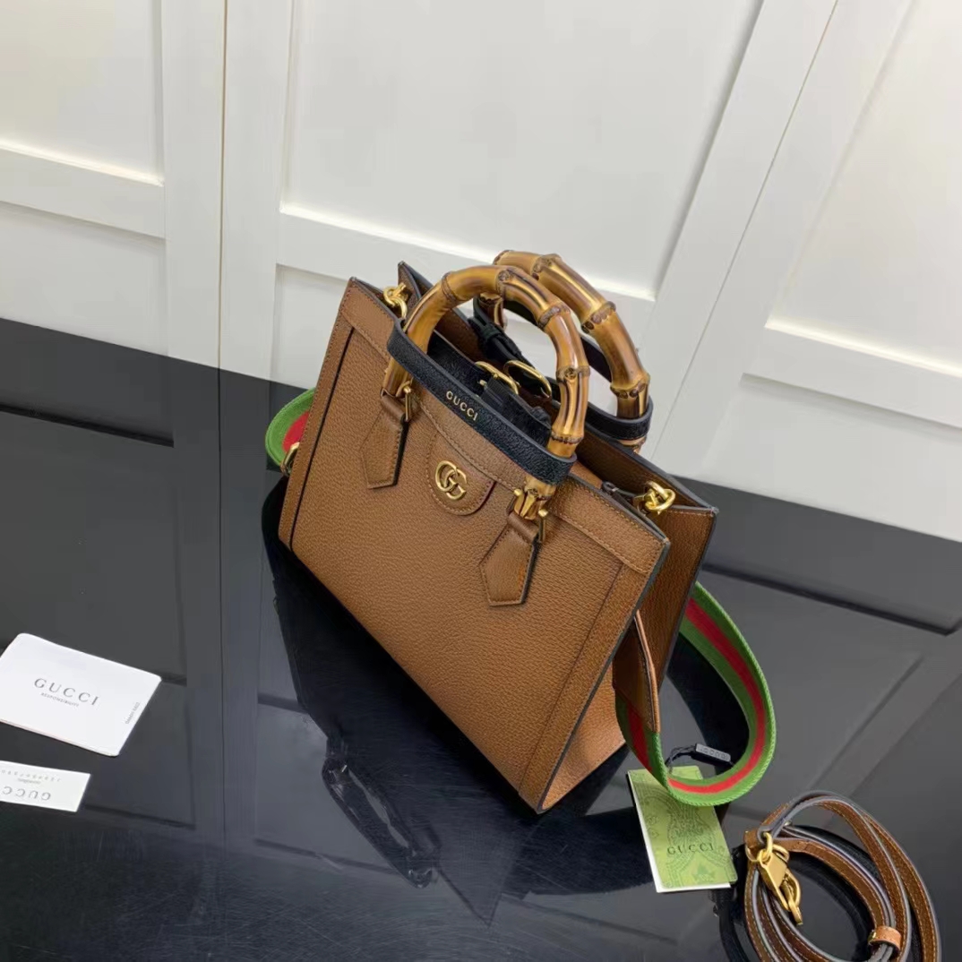 Gucci GG Women Diana Small Tote Bag Double G Brown Cuir Leather