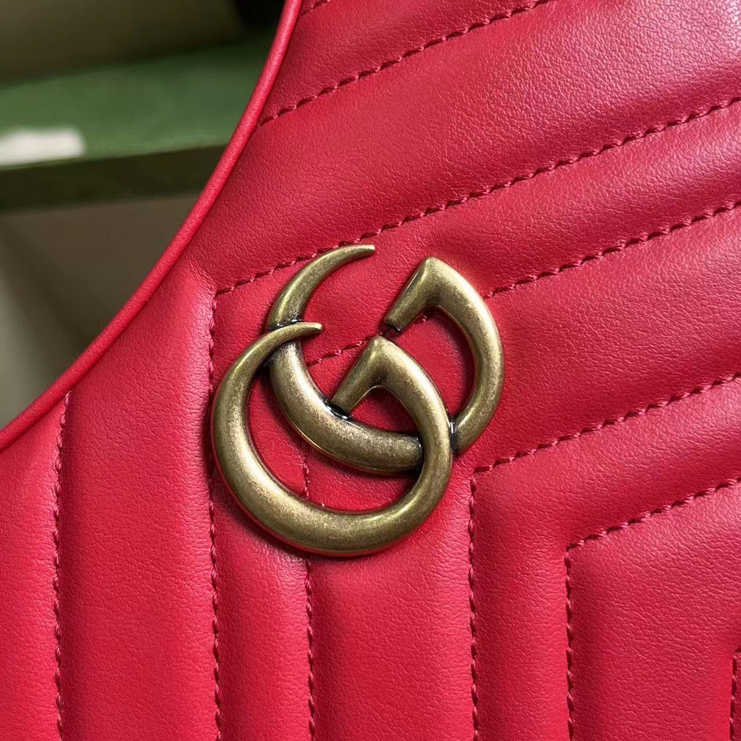 Gucci Women GG Marmont Matelassé Mini Bag Red Chevron Leather Double G