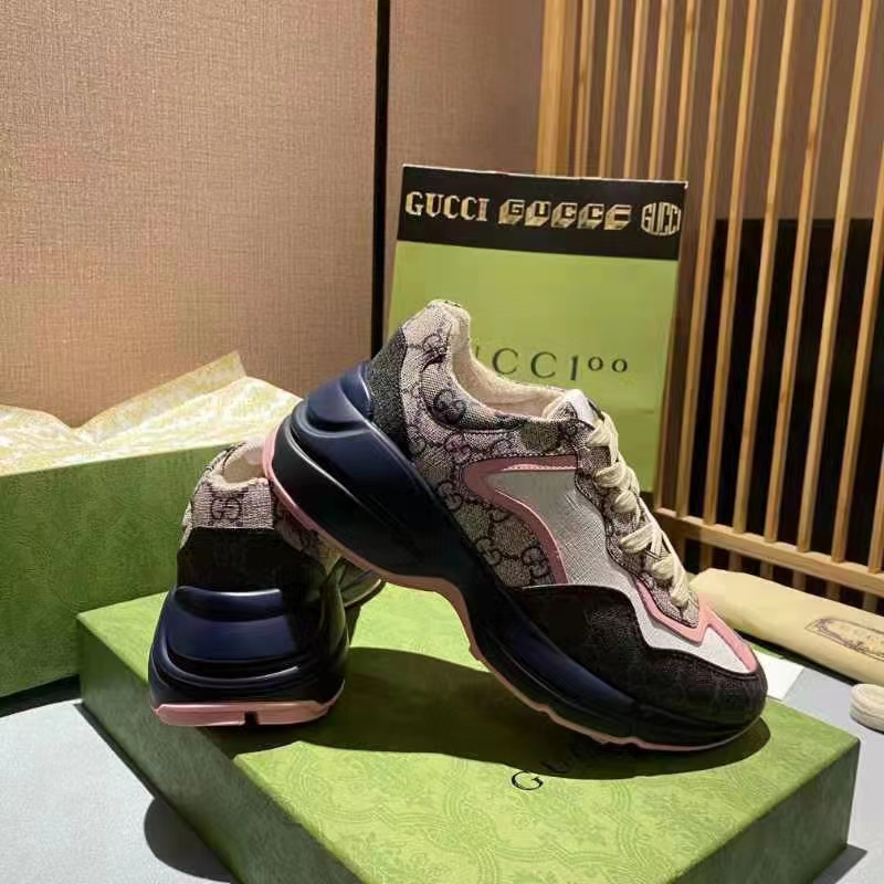 Gucci Unisex GG Rhyton Sneaker Beige Blue GG Supreme Canvas Low Heel