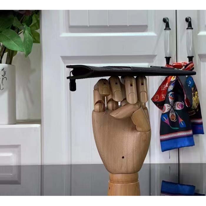 Louis Vuitton LV Unisex Coin Card Holder Black Cowhide Leather 4 Card Slots