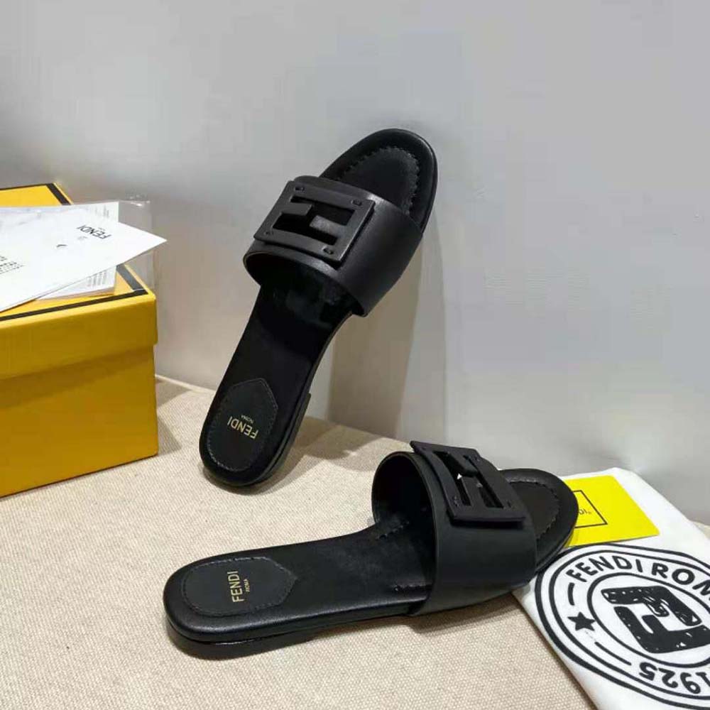 Fendi Women Signature Black Leather Slides in 0.4 inches Heel Height