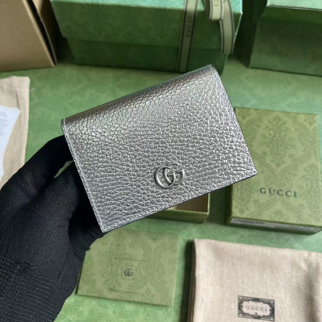 Gucci Unisex GG Marmont Card Case Wallet Metallic Silver Leather Double G