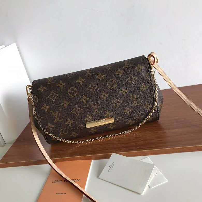 Louis Vuitton LV Women Favorite MM Clutch in Monogram Coated Canvas-Brown