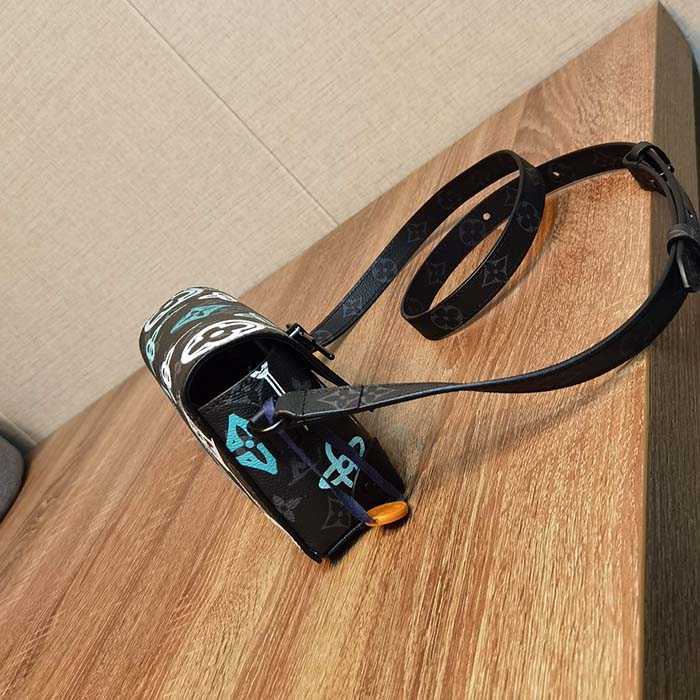 Louis Vuitton LV Unisex Steamer Wearable Wallet Graffiti Green Coated Canvas