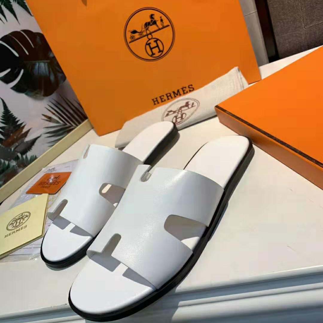 Hermes Unisex Izmir Sandal in Calfskin with Iconic “H”-White