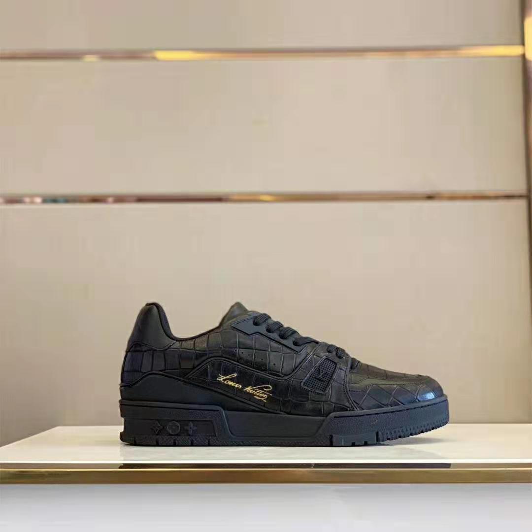 Louis Vuitton LV Men LV Trainer Sneaker-Exclusively Online in Alligator-Embossed Calf Leather-Black