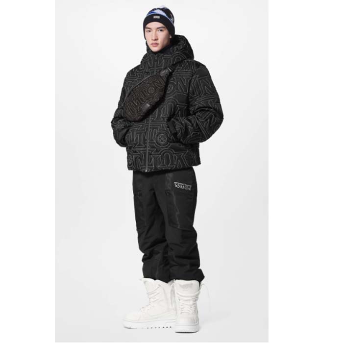 Louis Vuitton LV Unisex Discovery Bumbag Black Nylon Cowhide Leather