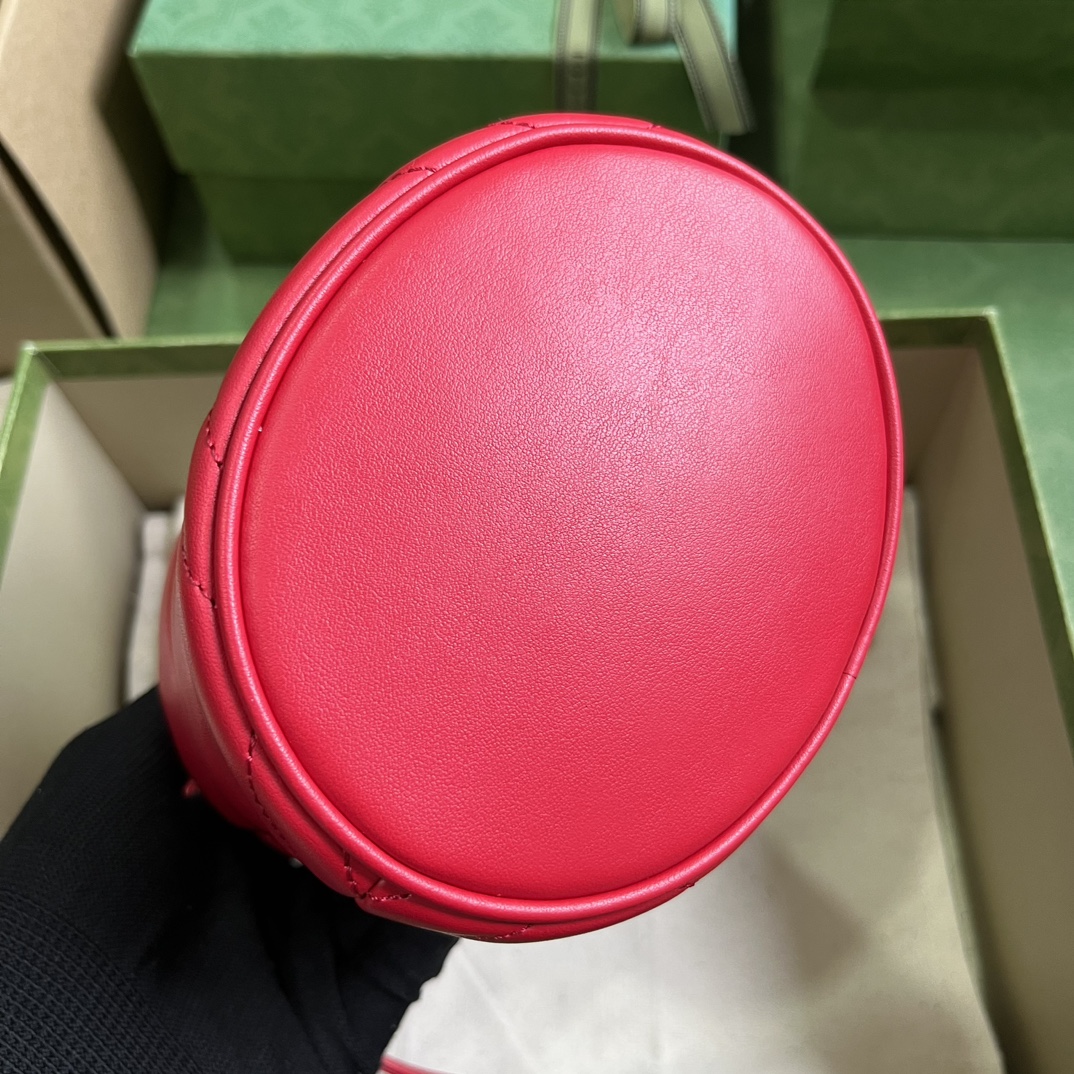 Gucci Women GG Marmont Mini Bucket Bag Red Matelassé Chevron Leather Double G