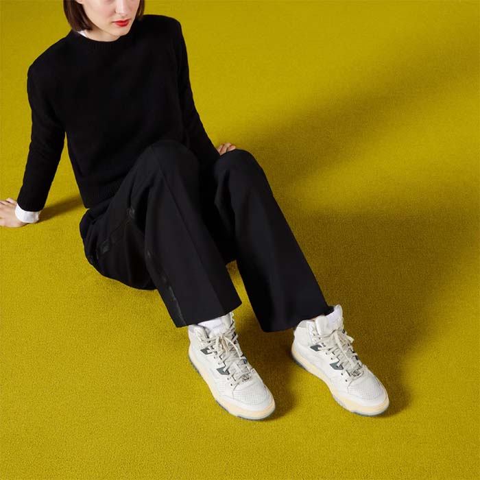 Gucci Unisex High Top Distressed Effect. Sneaker Off White Leather Interlocking G Rubber Flat