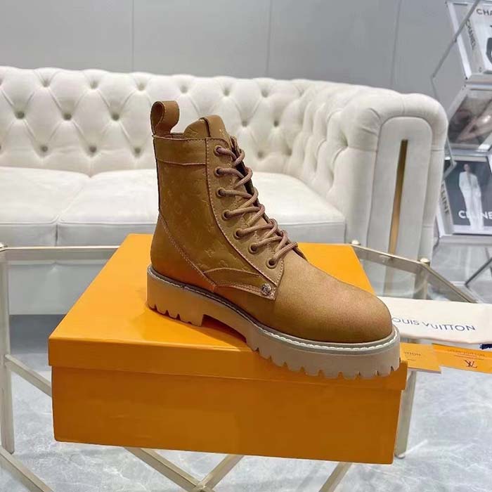 Louis Vuitton Unisex LV Ranger Boat Shoe Beige Mini Monogram-Embossed Nubuck Leather