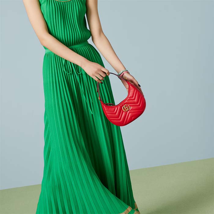 Gucci Women GG Marmont Matelassé Mini Bag Red Chevron Leather Double G