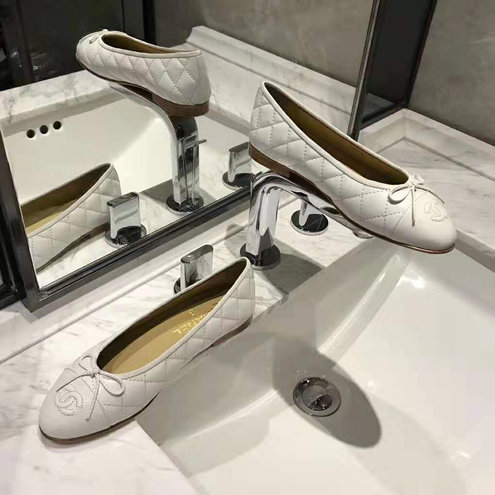 Chanel Women Ballerinas in Aged Calfskin Leather-Beige