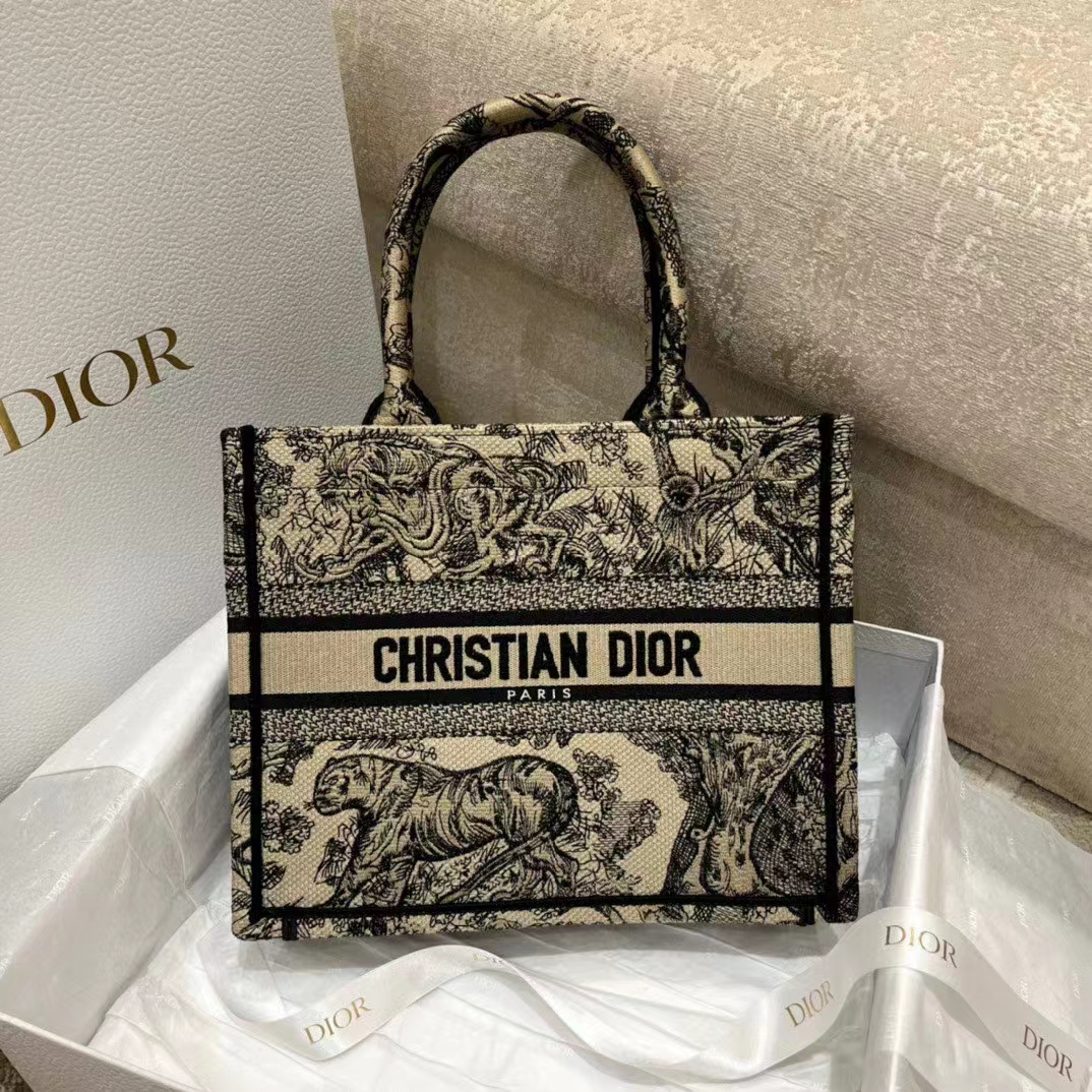 Dior Women CD Large Lady D-Lite Bag Brown Toile De Jouy Embroidery