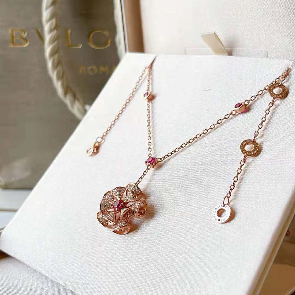 Bulgari Women Divas Dream Necklace in 18 Kt Rose Gold
