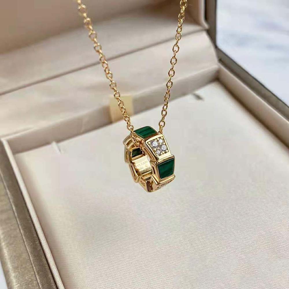 Bvlgari Women Serpenti Viper 18 KT Rose Gold Necklace Set with Malachite Elements
