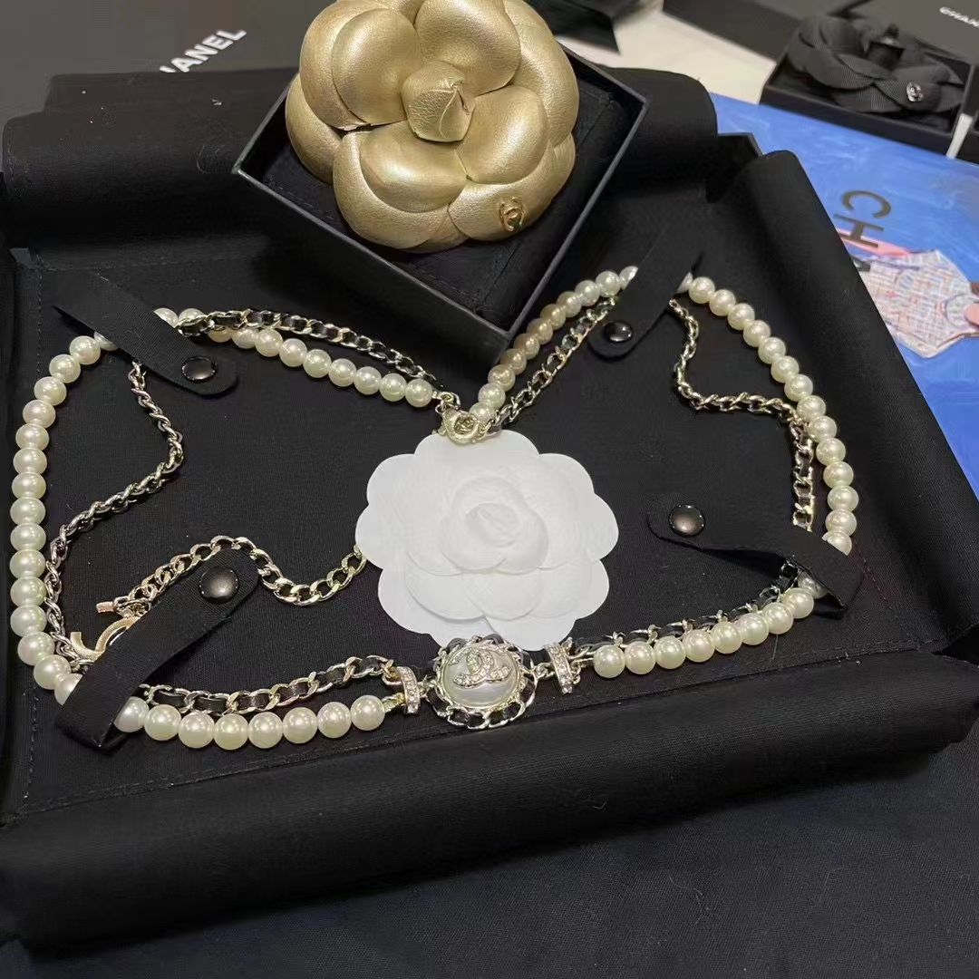 Chanel Women CC Chain Belt Calfskin Glass Pearls Black Pearly White Crystal Gold-Tone Metal Strass