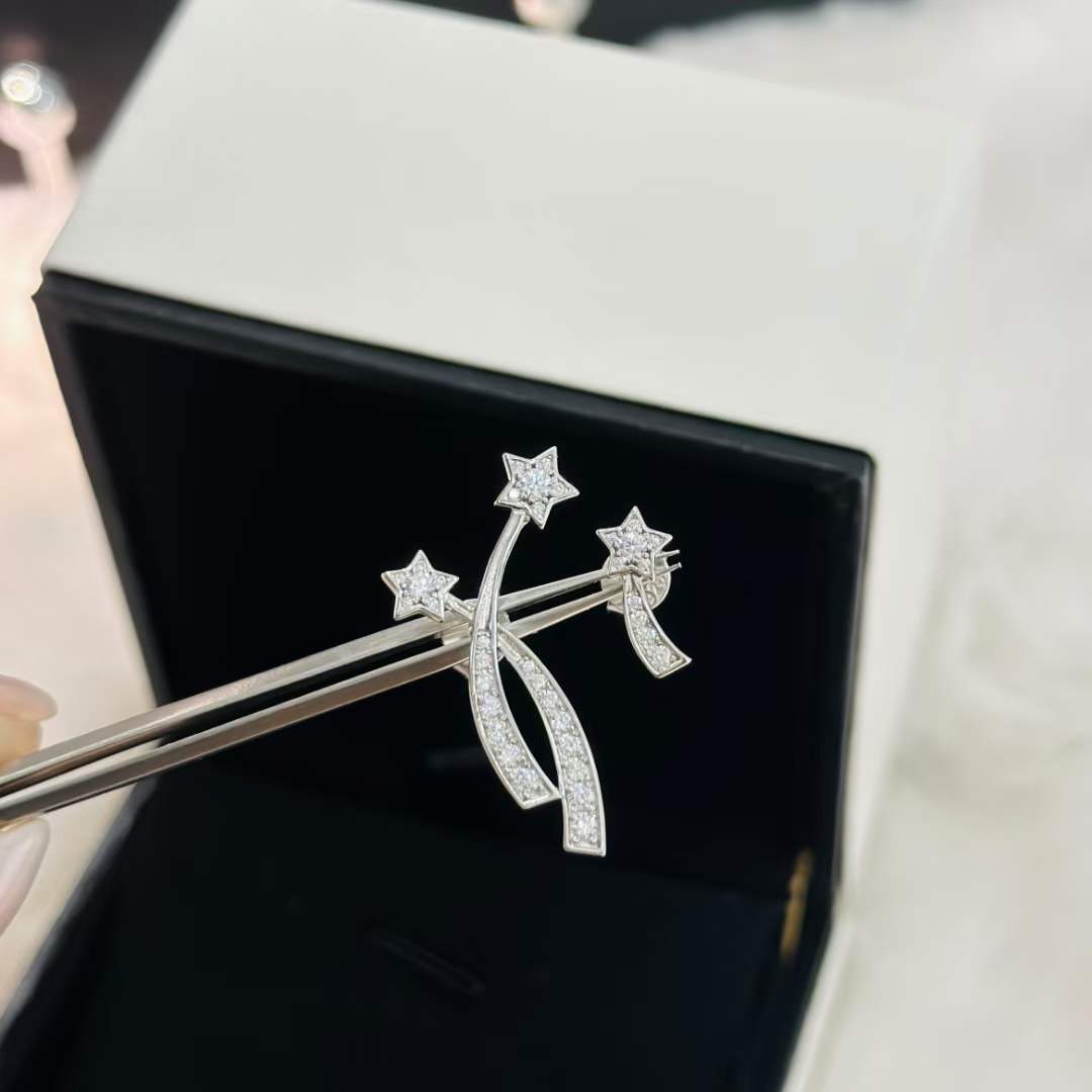 Chanel Women CC Etoile Filante Earrings 18K White Silver Diamonds