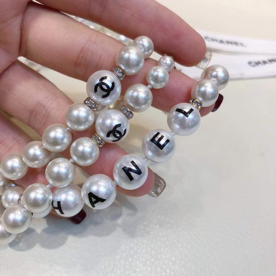 Chanel Women CC Chain Belt Metal Glass Pearls Imitation Pearls Strass Dark Gold Pearly White Crystal