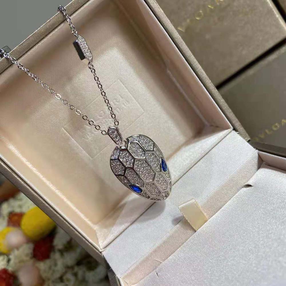 Bvlgari Women Serpenti Necklace in 18 KT White Gold